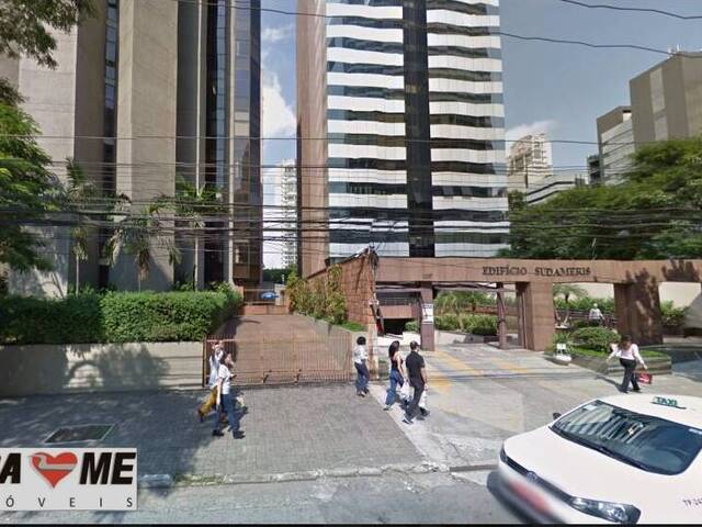 Locação em Cidade Monções - São Paulo
