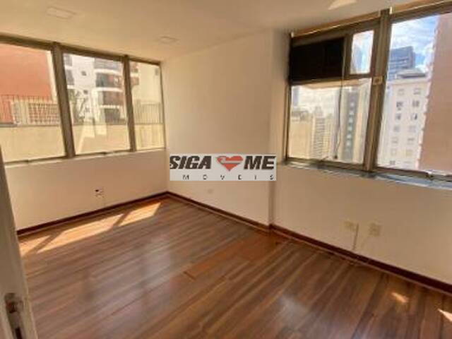 Sala para Venda em São Paulo - 2