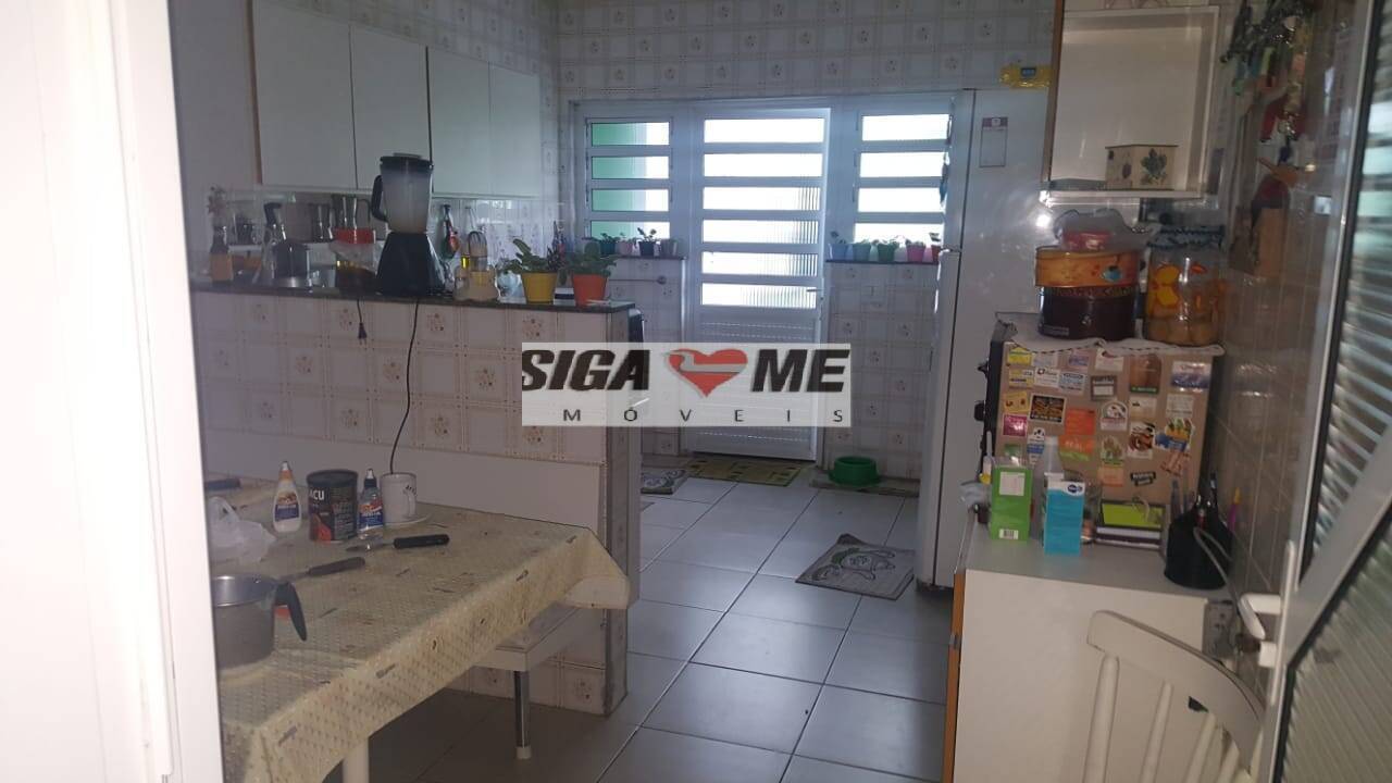 Casa, 3 quartos, 240 m² - Foto 4