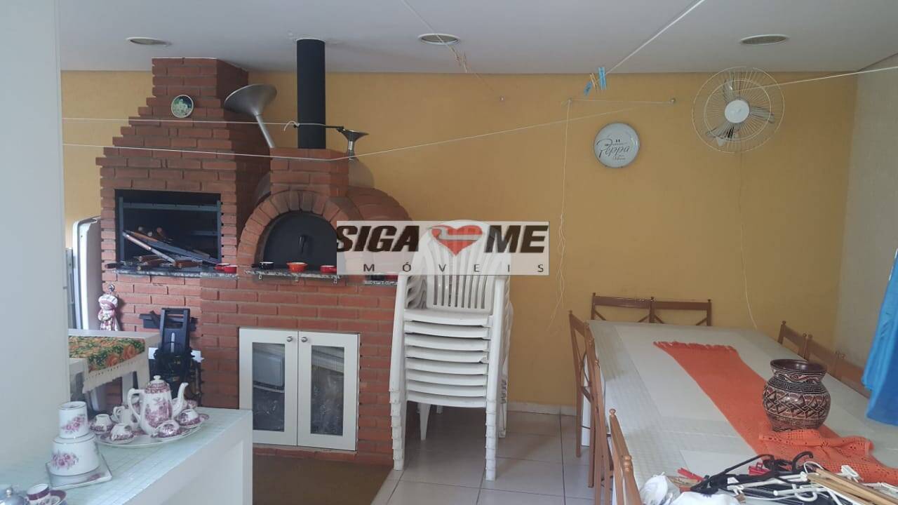 Casa, 3 quartos, 240 m² - Foto 8