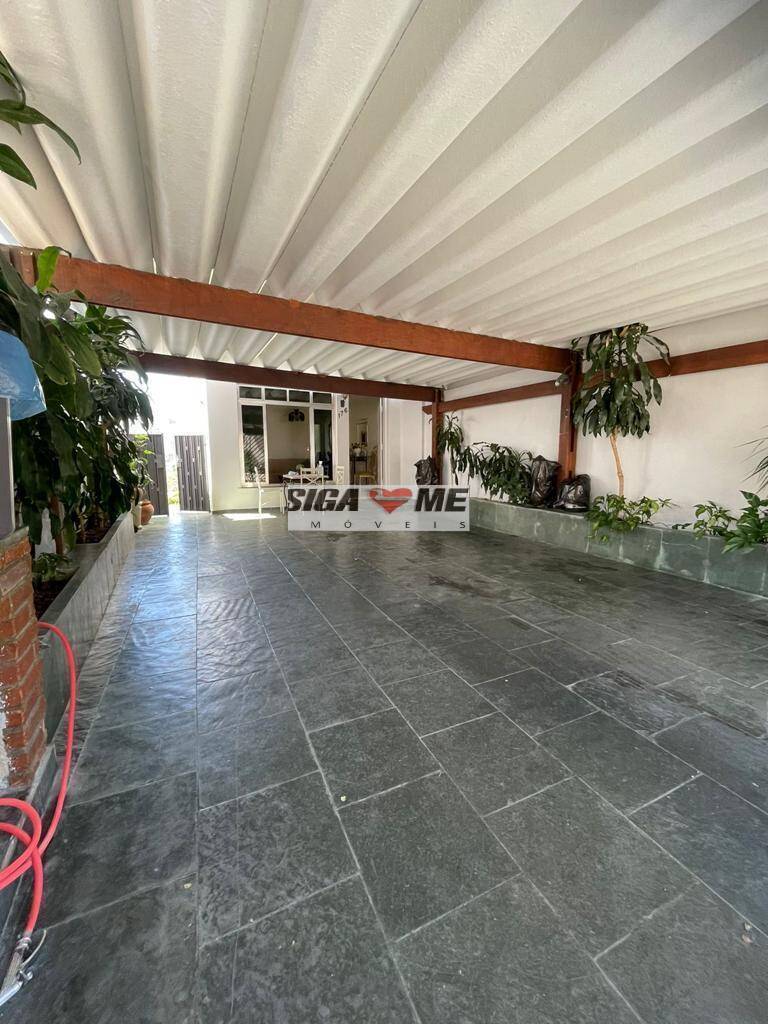 Casa, 4 quartos, 220 m² - Foto 1