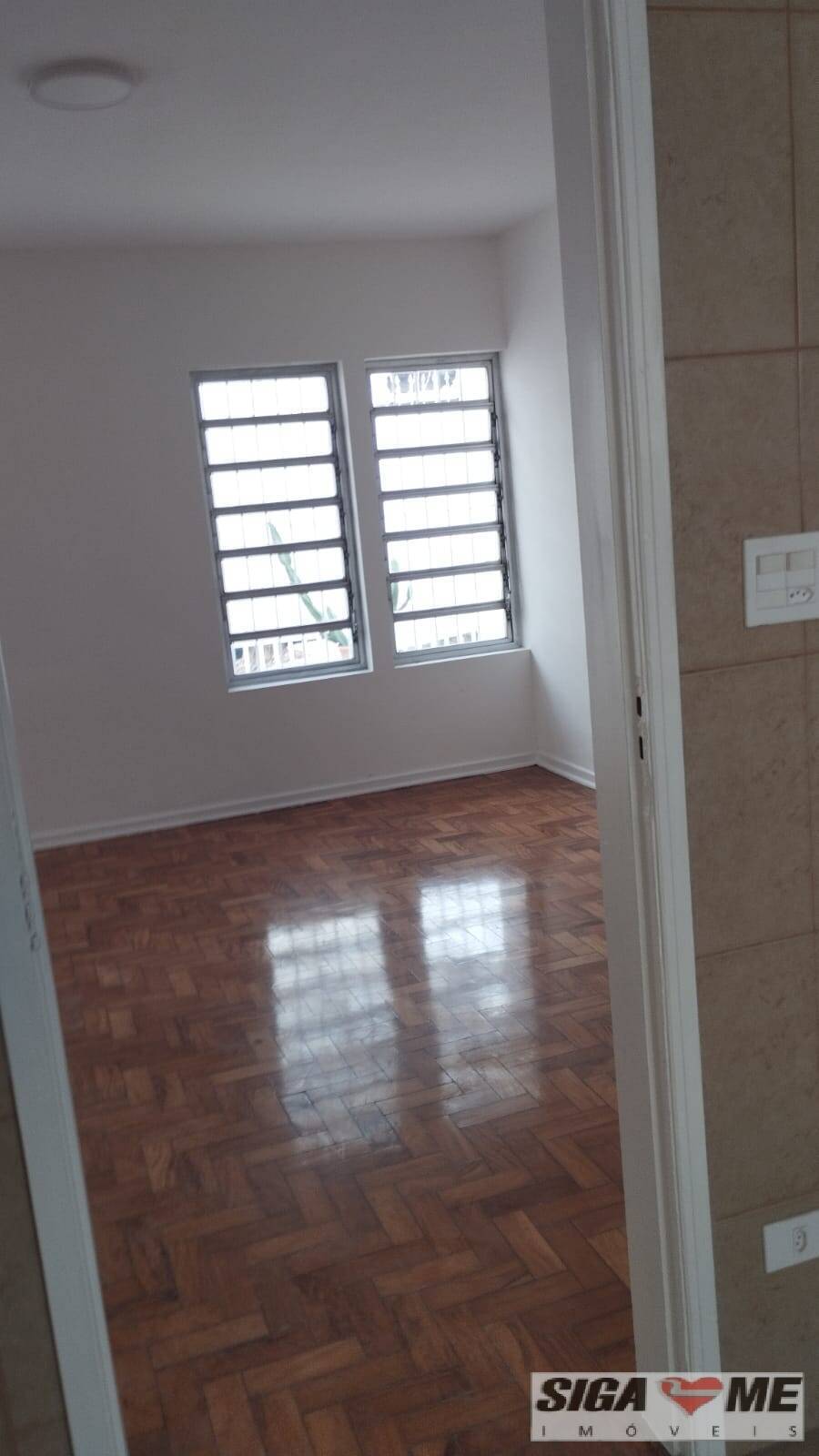 Casa para alugar com 2 quartos, 130m² - Foto 12