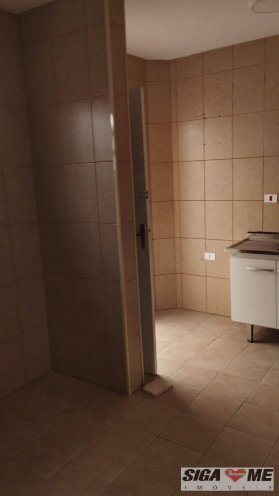 Casa para alugar com 2 quartos, 130m² - Foto 19