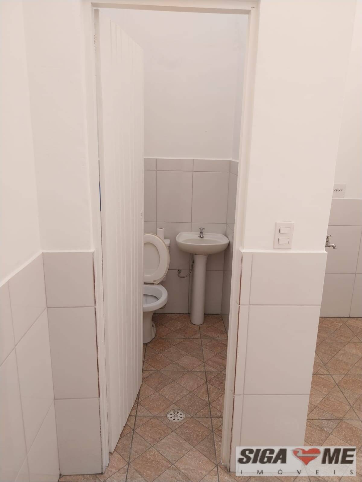 Casa para alugar com 2 quartos, 130m² - Foto 43