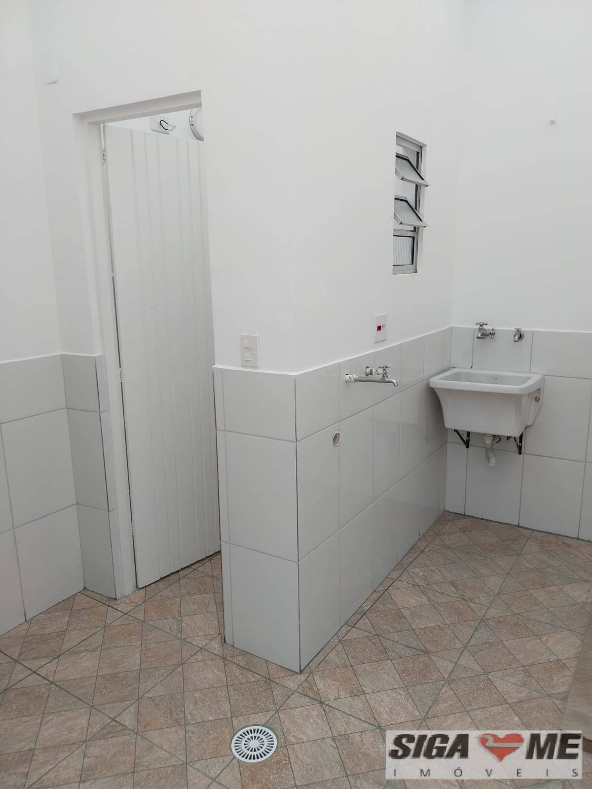 Casa para alugar com 2 quartos, 130m² - Foto 51