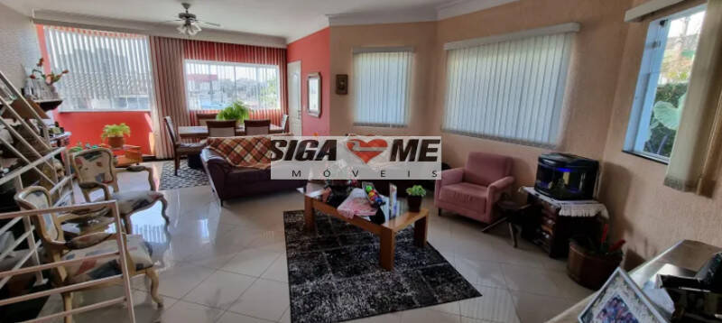 Casa, 3 quartos, 225 m² - Foto 3