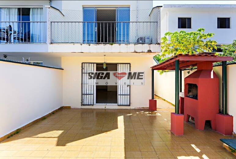 Casa, 3 quartos, 215 m² - Foto 1