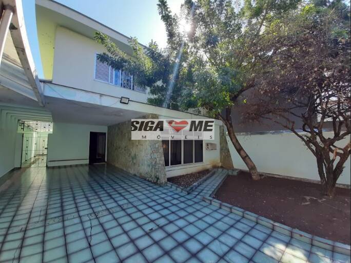 Sobrado, 8 quartos, 276 m² - Foto 1