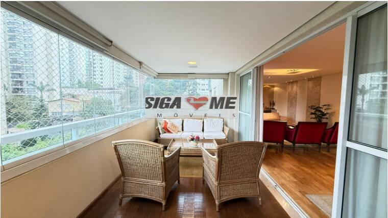 Apartamento, 3 quartos, 206 m² - Foto 2