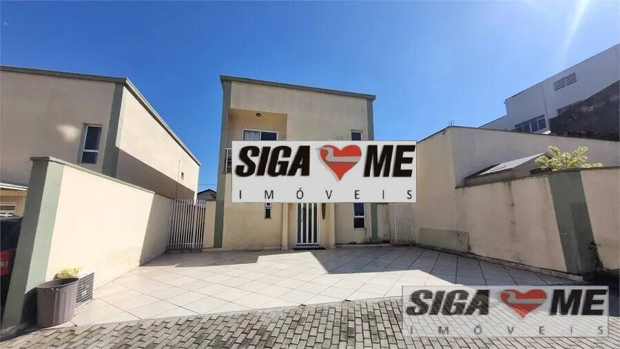 Casa para alugar com 4 quartos, 350m² - Foto 1