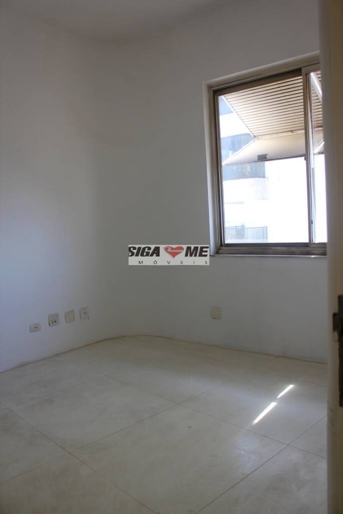 Apartamento, 3 quartos, 642 m² - Foto 2