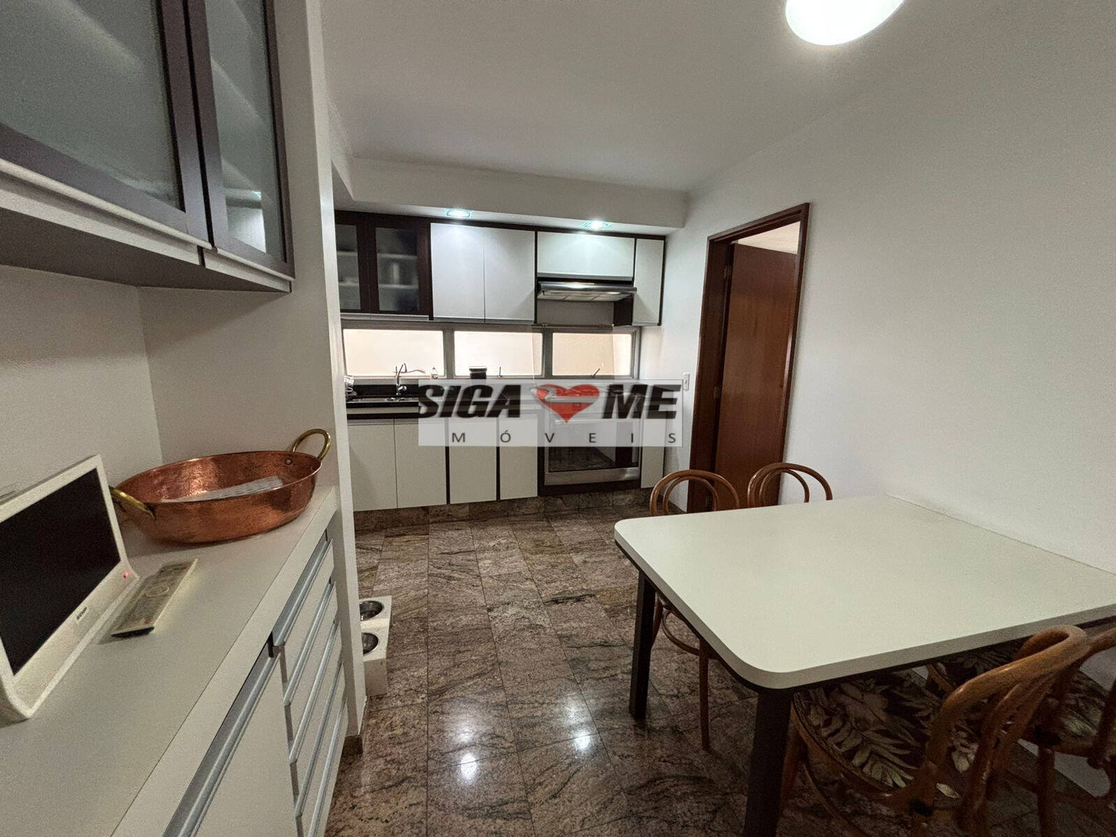 Apartamento, 4 quartos, 230 m² - Foto 2
