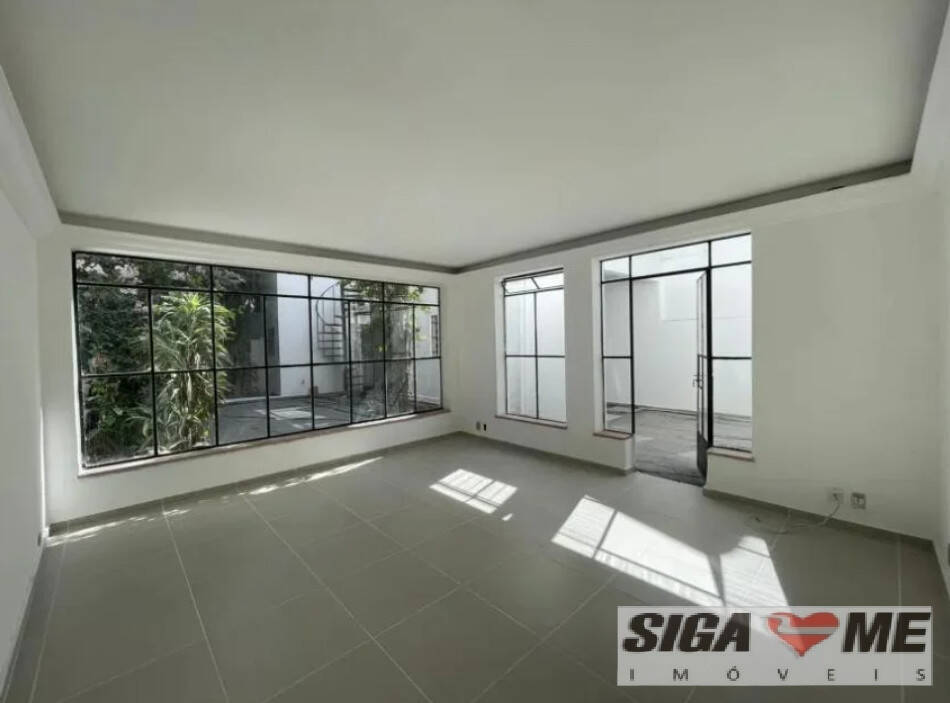 Casa à venda com 5 quartos, 251m² - Foto 4