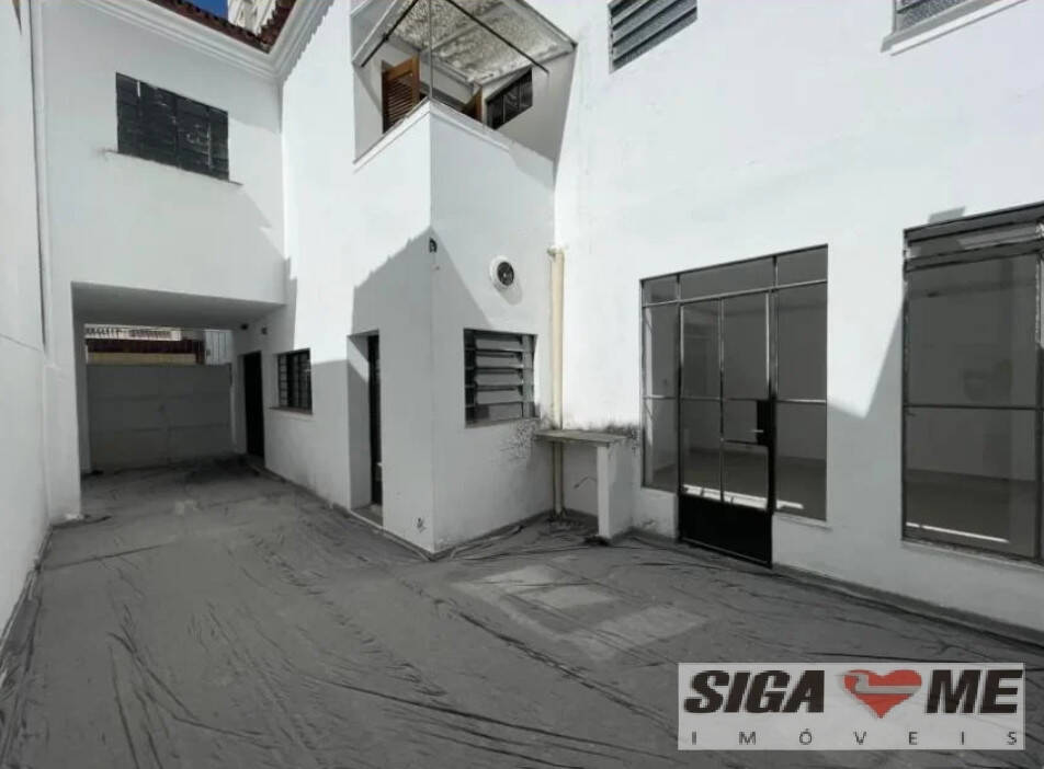 Casa à venda com 5 quartos, 251m² - Foto 1