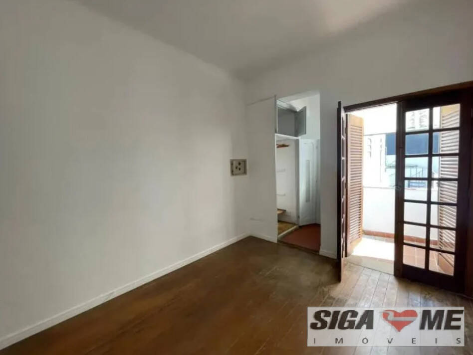 Casa à venda com 5 quartos, 251m² - Foto 16