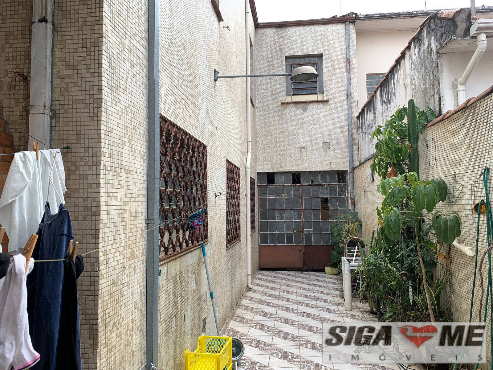 Casa à venda e aluguel com 4 quartos, 200m² - Foto 5
