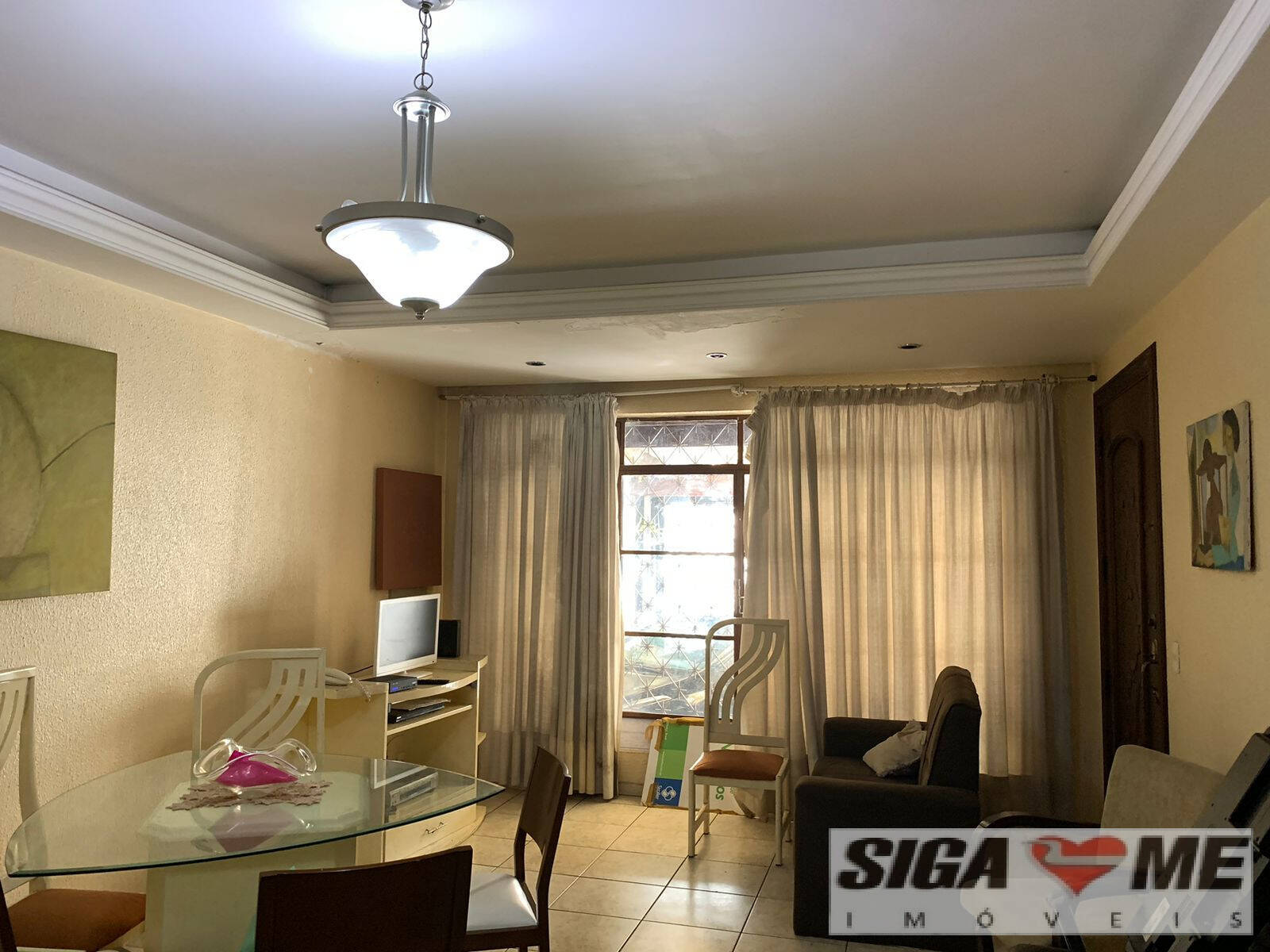 Casa à venda e aluguel com 4 quartos, 200m² - Foto 1