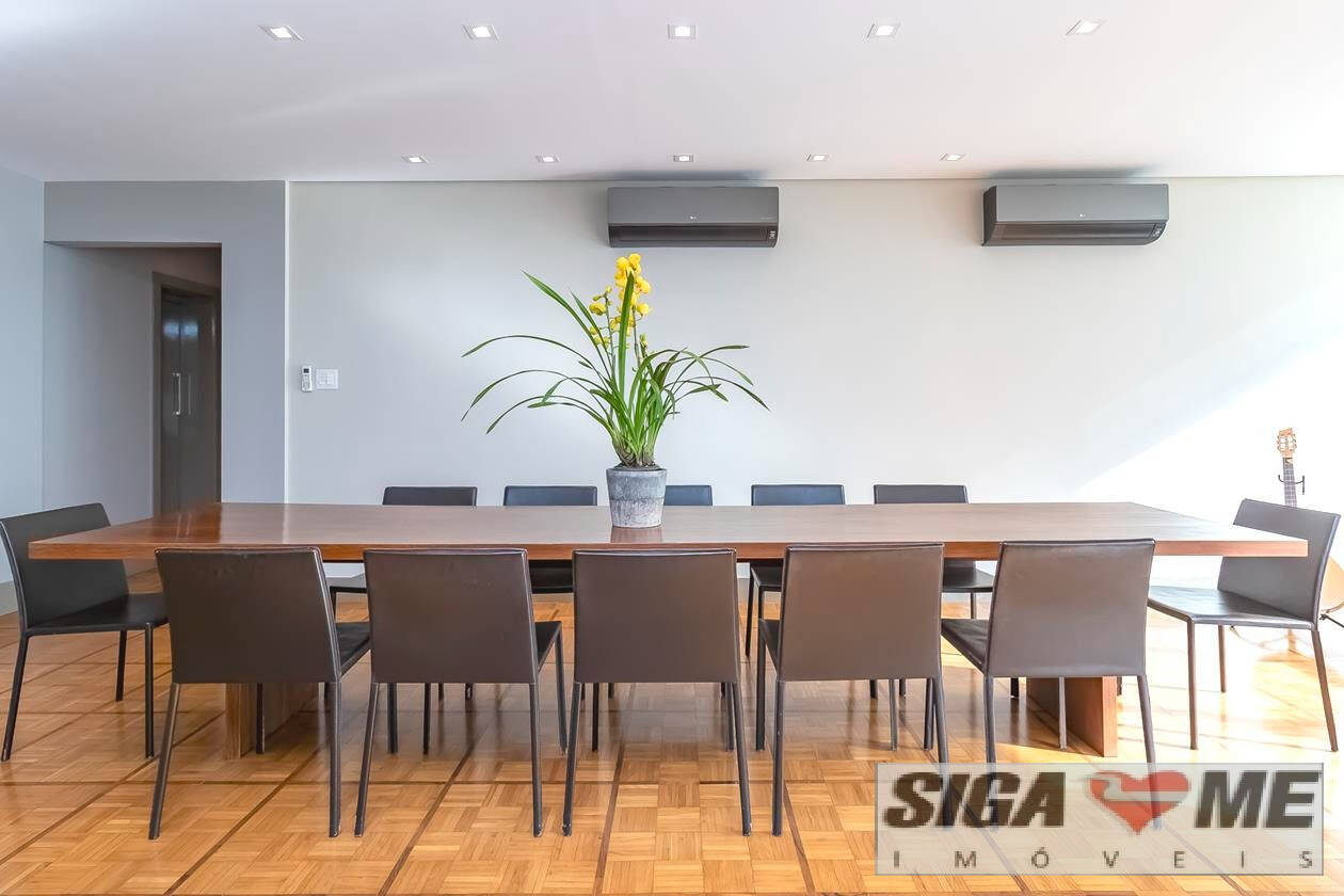 Apartamento para alugar com 3 quartos, 220m² - Foto 8
